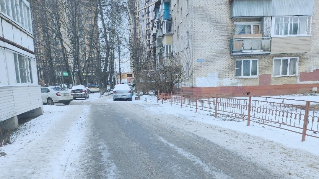 Опасный люк обнаружен на улице Войкова в Наро-Фоминске