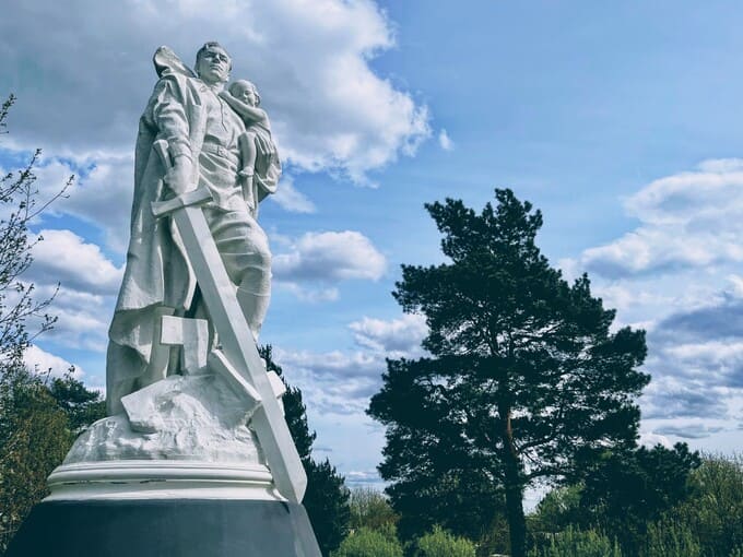 Памятник «Воин-освободитель» в Верее