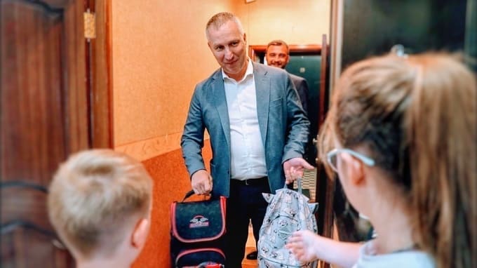 Не только рюкзаки: как Наро-Фоминск помогает семье погибшего героя