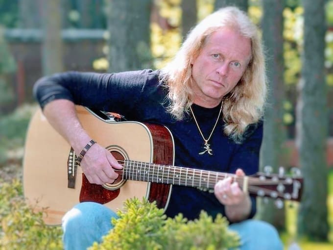 Почувствовать пульс эпохи: вечер памяти Криса Кельми пройдет в Наро-Фоминске