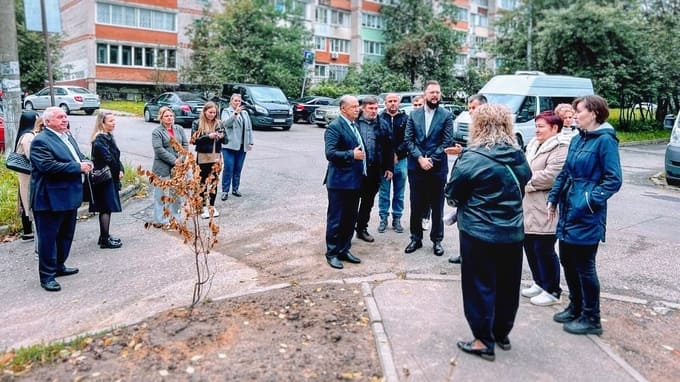 Как решают проблему парковки и благоустройства на улице Пешехонова в Наро-Фоминске