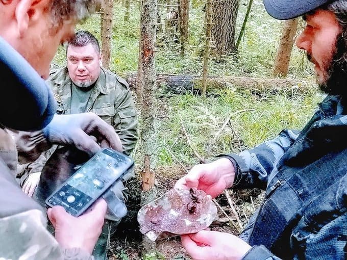 Воронка времени: под Наро-Фоминском нашли фрагменты советского истребителя