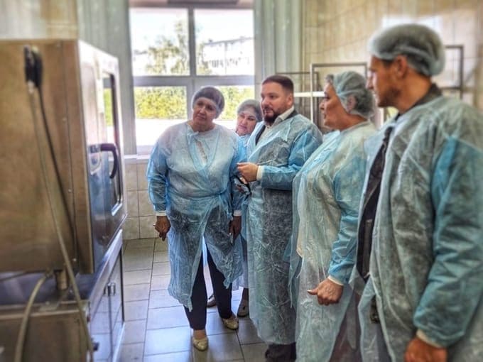 Котлеты, булочки и политика: кто и как проверяет школьное питание в Наро-Фоминске