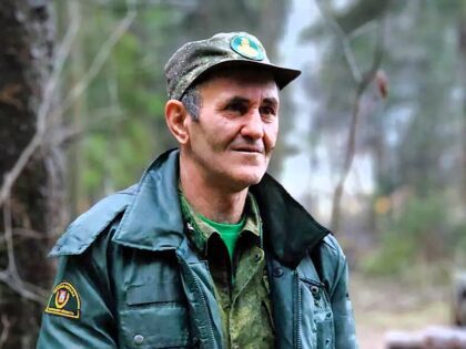 «Ниву» получил лесничий за главную ёлку страны в Подмосковье